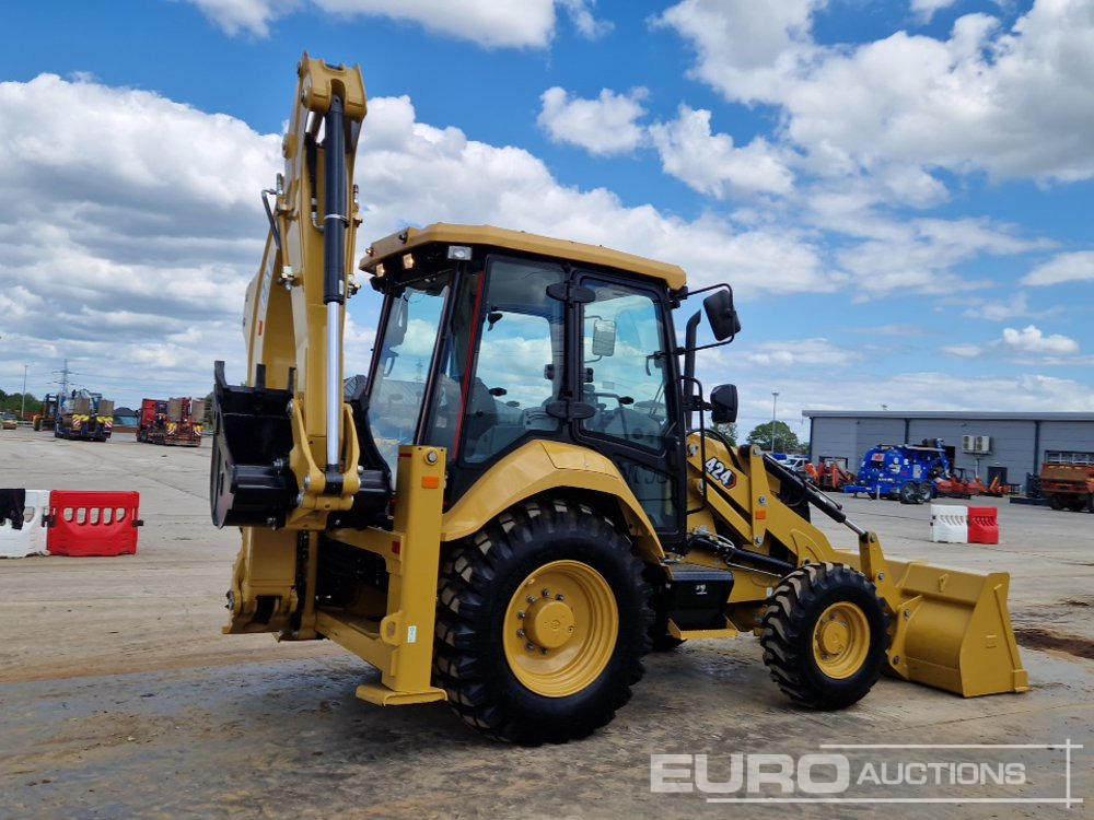 Unused 2025 CAT 424 - Backhoe loader: picture 5 Unused 2025 CAT 424 - Backhoe loader: picture 5