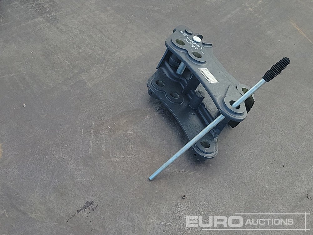 Unused 2025 Miller Manual QH 45mm Pin to suit 4-6 Ton Excavator - Quick coupler: picture 3 Unused 2025 Miller Manual QH 45mm Pin to suit 4-6 Ton Excavator - Quick coupler: picture 3
