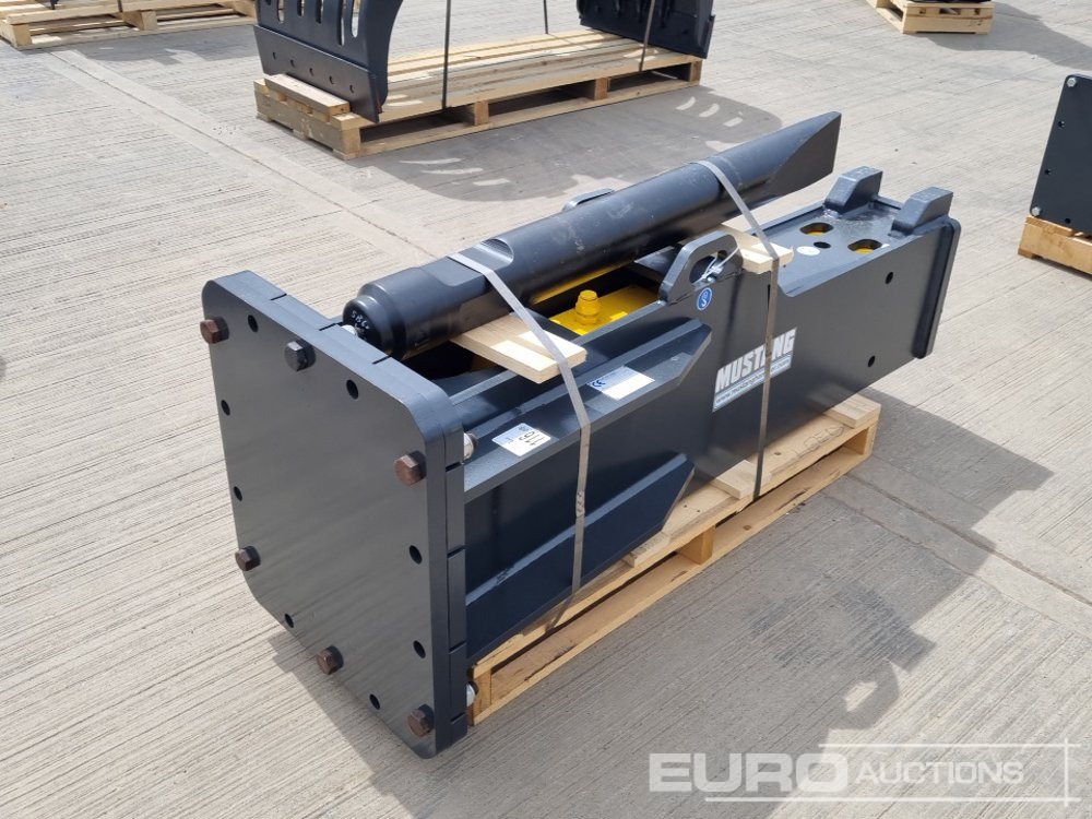 Unused 2025 Mustang HM1802 - Hydraulic hammer: picture 5 Unused 2025 Mustang HM1802 - Hydraulic hammer: picture 5