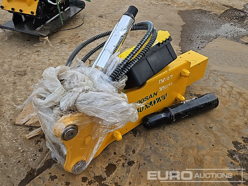 Unused 2025 Soosan SB40 - Hydraulic hammer: picture 5 Unused 2025 Soosan SB40 - Hydraulic hammer: picture 5