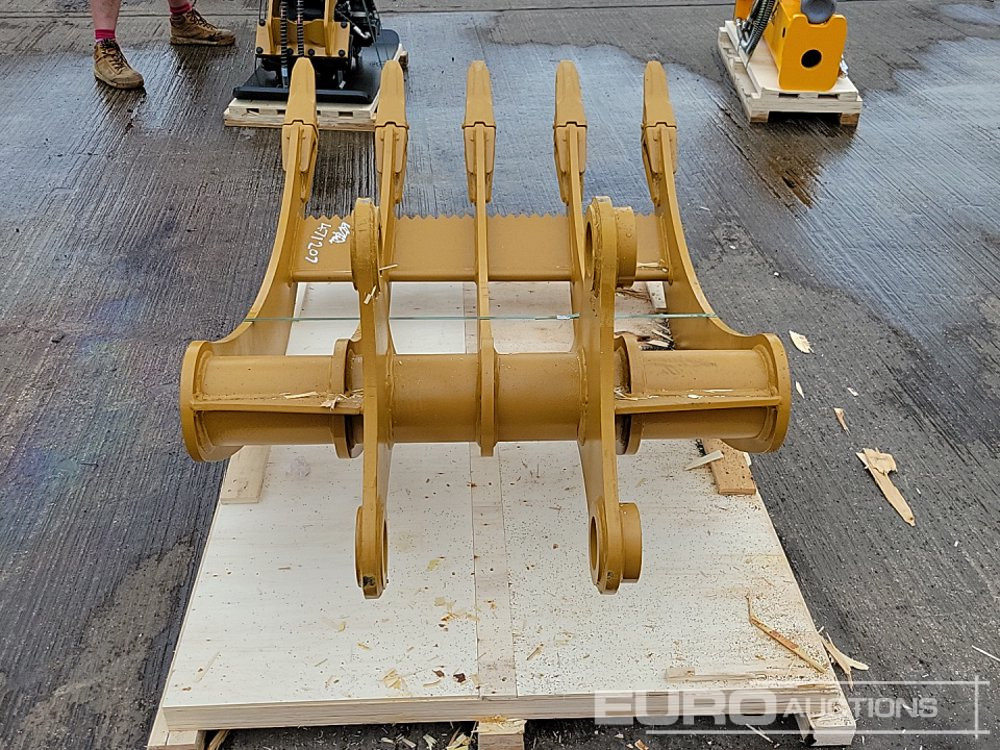 Unused 2025 Toft 08R - Bucket: picture 4 Unused 2025 Toft 08R - Bucket: picture 4