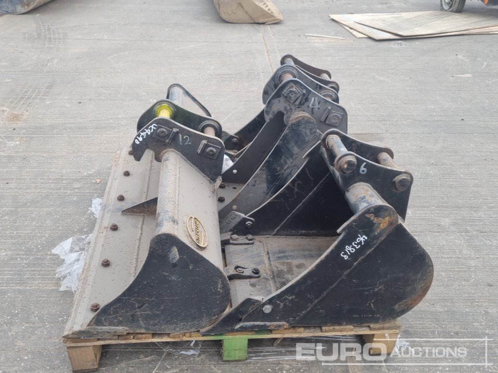 Unused 48" Ditching, 9", 12", 18" Digging Bucket 40mm Pin to suit Mini Excavator - Bucket: picture 2 Unused 48" Ditching, 9", 12", 18" Digging Bucket 40mm Pin to suit Mini Excavator - Bucket: picture 2
