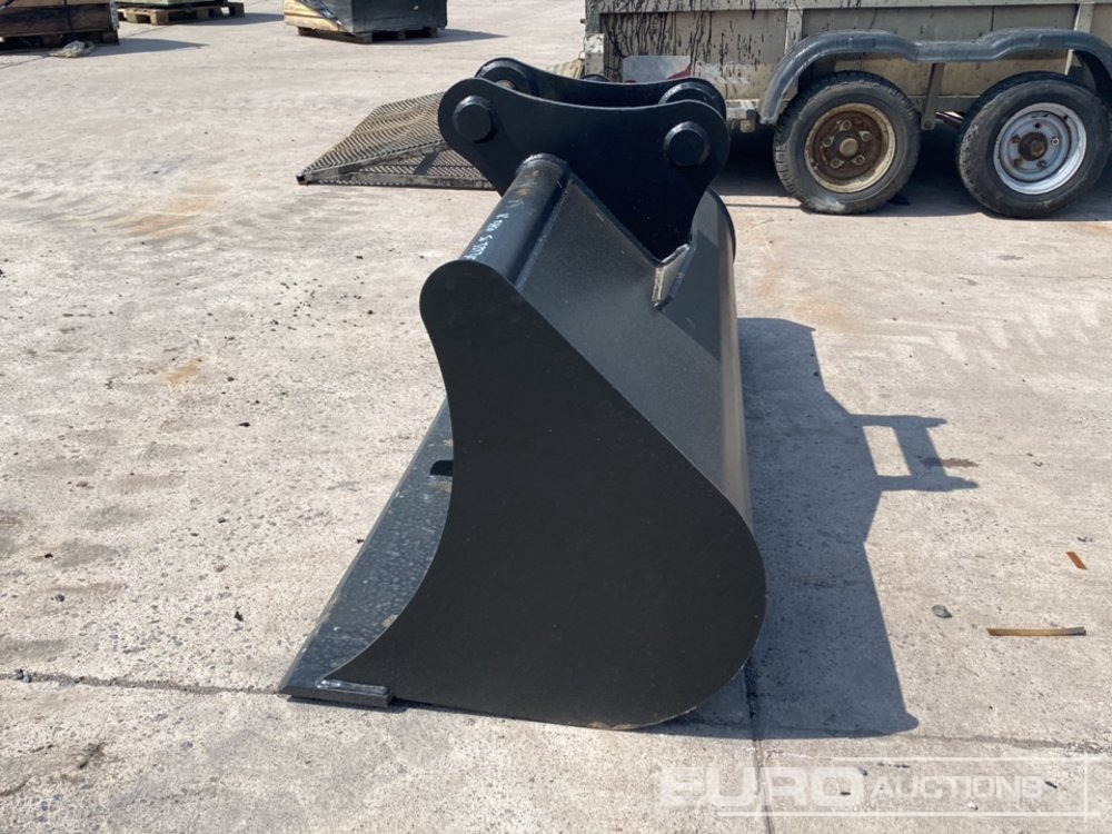 Unused 72" Ditching Bucket 65mm Pin to suit 13 Ton Excavator - Bucket: picture 4 Unused 72" Ditching Bucket 65mm Pin to suit 13 Ton Excavator - Bucket: picture 4