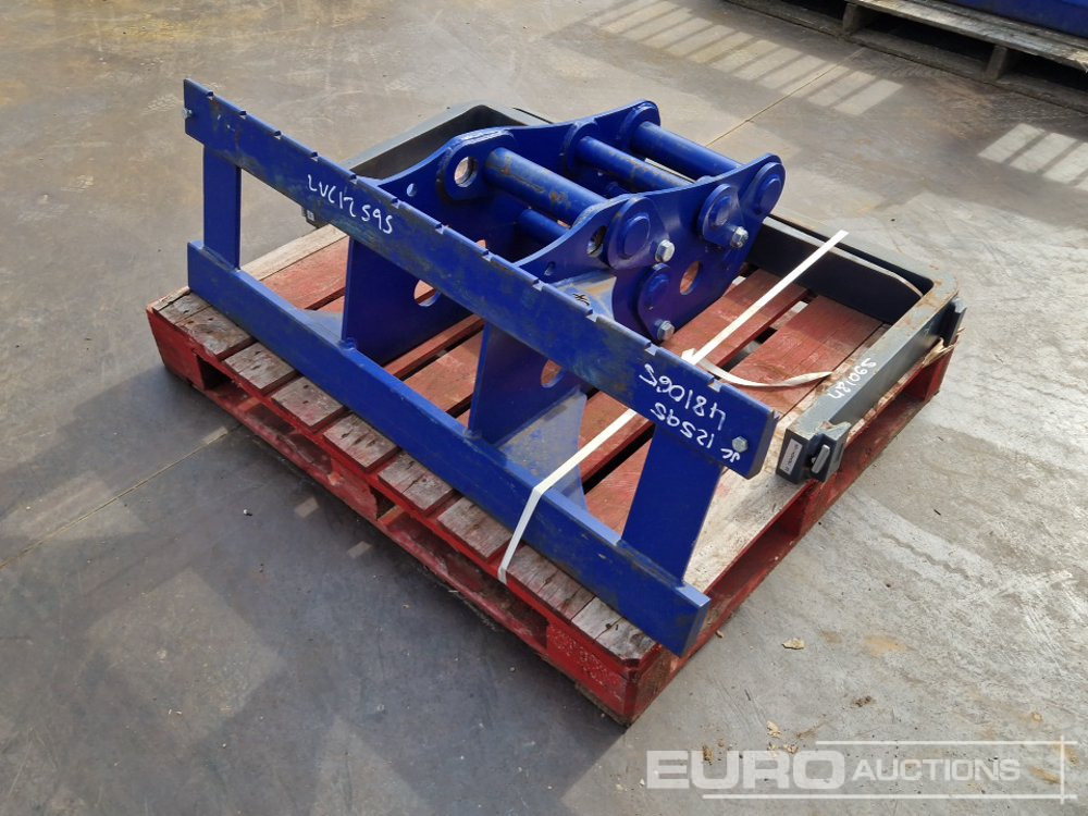 Unused Attach2uk Pallet Forks 65mm Pin to suit 13 Ton Excavator - Bucket: picture 5 Unused Attach2uk Pallet Forks 65mm Pin to suit 13 Ton Excavator - Bucket: picture 5