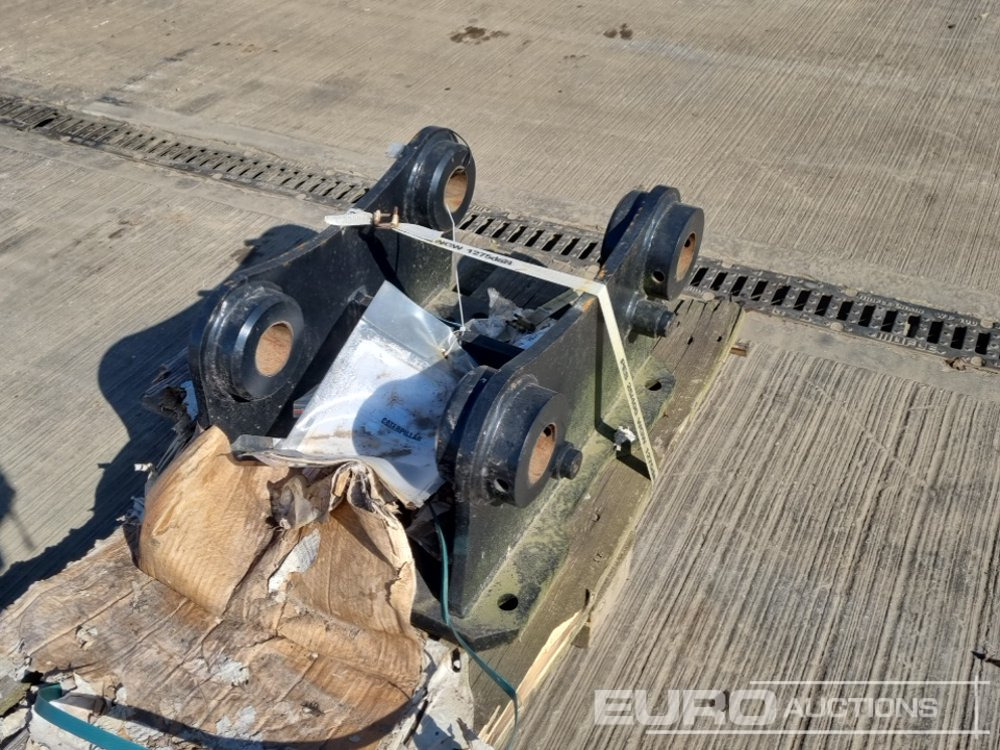Unused CAT Headstock 70mm Pin to suit 14-16 Ton Excavator - Hydraulic hammer: picture 5 Unused CAT Headstock 70mm Pin to suit 14-16 Ton Excavator - Hydraulic hammer: picture 5