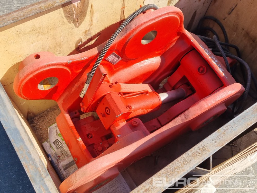 Unused Miller Hydraulic Double Lock QH 65mm Pin to suit 13 Ton Excavator - Quick coupler: picture 5 Unused Miller Hydraulic Double Lock QH 65mm Pin to suit 13 Ton Excavator - Quick coupler: picture 5