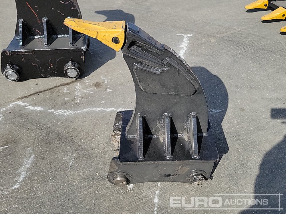 Unused Ripper 65mm Pin to suit 13 Ton Excavator - Bucket: picture 2 Unused Ripper 65mm Pin to suit 13 Ton Excavator - Bucket: picture 2