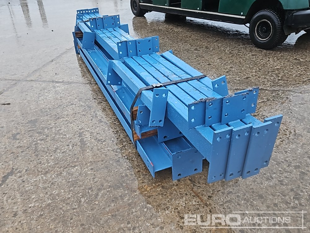 Unused Steel Frame Building 36' x 12' x 9' x 8', Mono-Pitch 3 Bay Stable Block. C/W 2’6” Cantilever - Construction container: picture 5 Unused Steel Frame Building 36' x 12' x 9' x 8', Mono-Pitch 3 Bay Stable Block. C/W 2’6” Cantilever - Construction container: picture 5