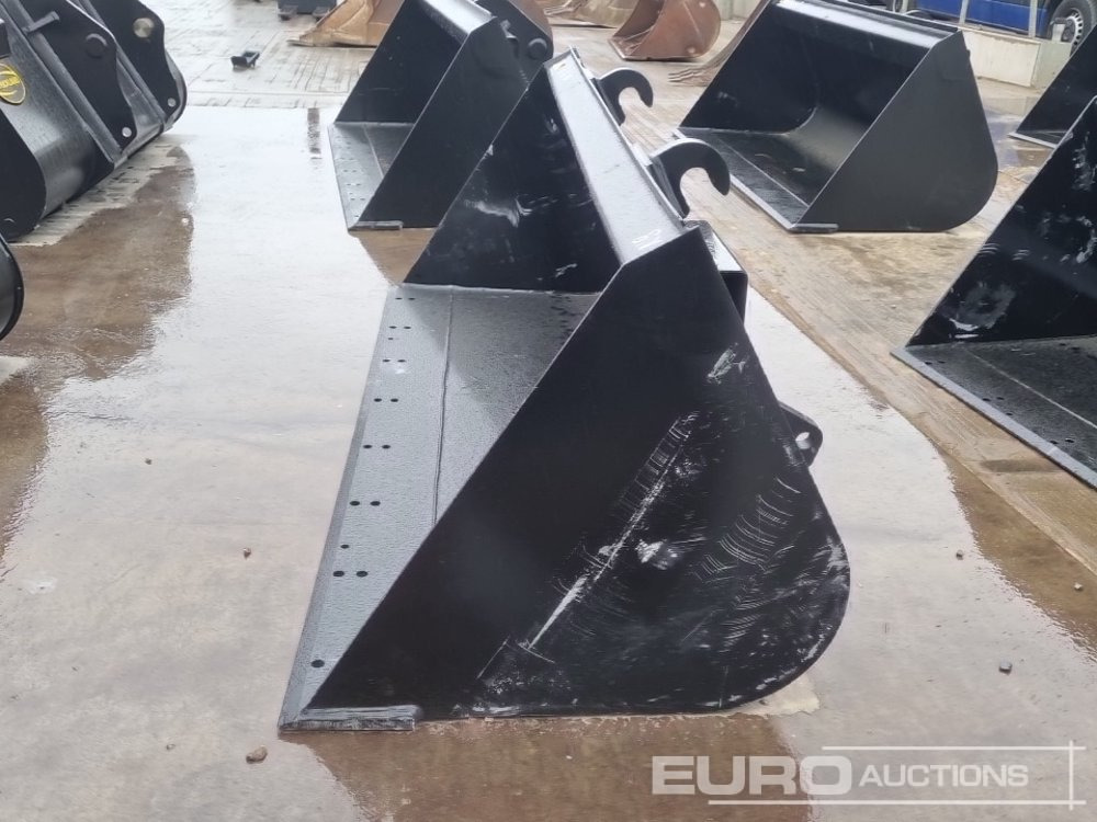 Unused Strickland 90" Loading Bucket to suit JCB Telehandler - Bucket: picture 2 Unused Strickland 90" Loading Bucket to suit JCB Telehandler - Bucket: picture 2