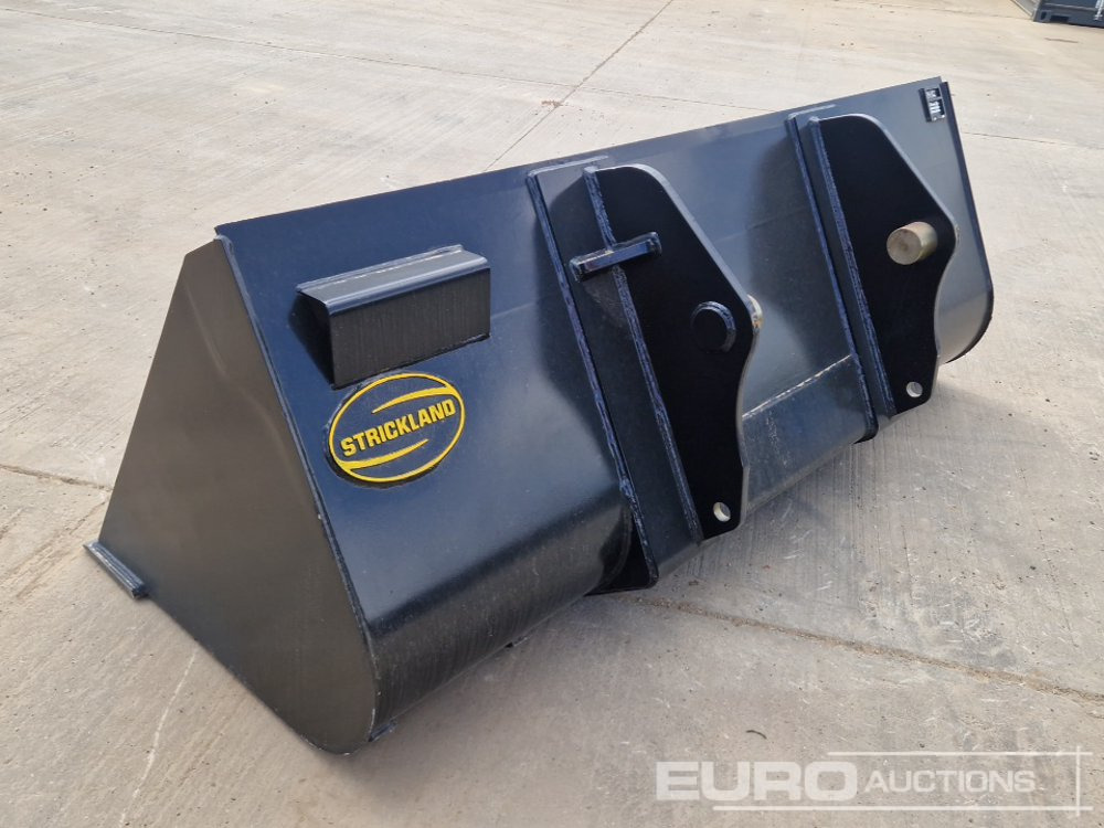 Unused Strickland 90" Loading Bucket to suit Manitou Telehandler - Bucket: picture 3 Unused Strickland 90" Loading Bucket to suit Manitou Telehandler - Bucket: picture 3