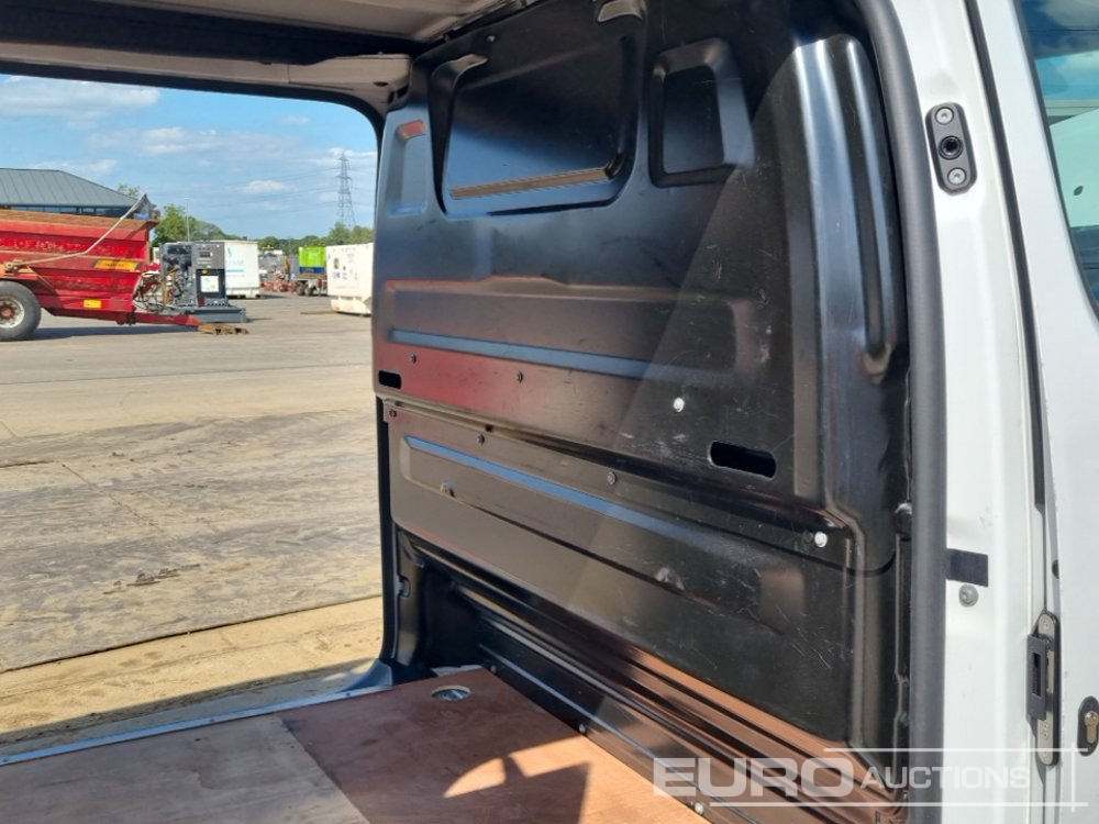 Van 2022 Vauxhall Vivaro: picture 19