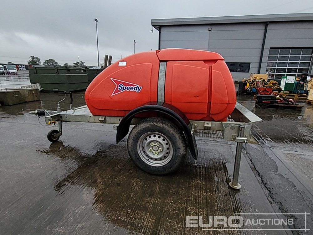 Western Single Axle Plastic Water Bowser - Storage tank: picture 2 Western Single Axle Plastic Water Bowser - Storage tank: picture 2