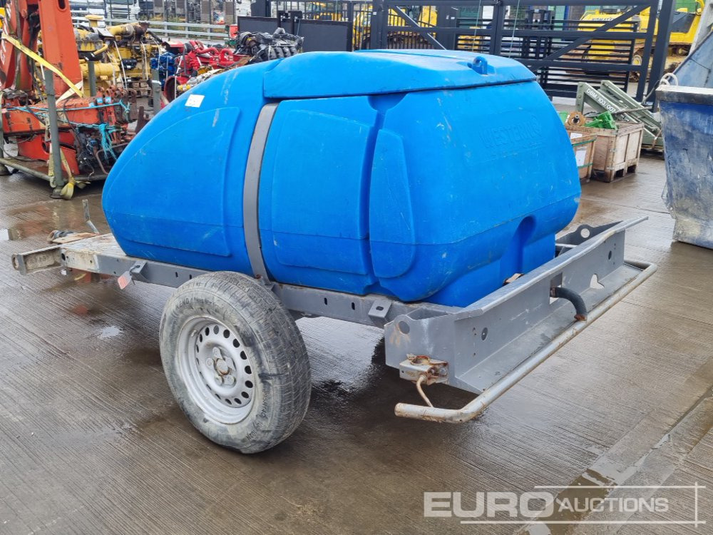 Western Single Axle Plastic Water Bowser - Storage tank: picture 3 Western Single Axle Plastic Water Bowser - Storage tank: picture 3