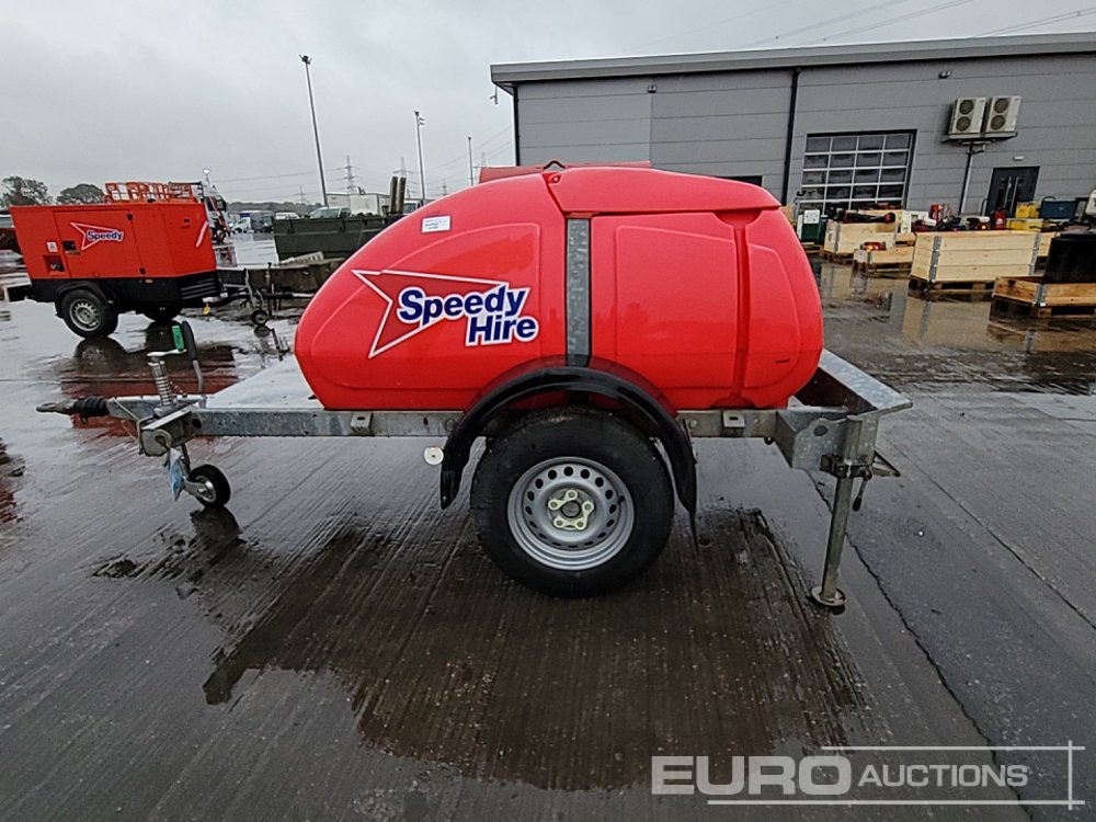 Western Single Axle Plastic Water Bowser - Storage tank: picture 2 Western Single Axle Plastic Water Bowser - Storage tank: picture 2