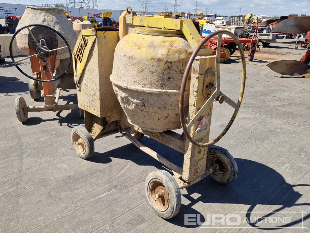 Winget Diesel Cement Mixer, Electric Start Yanmar Engine (Spares) - Concrete mixer: picture 3 Winget Diesel Cement Mixer, Electric Start Yanmar Engine (Spares) - Concrete mixer: picture 3