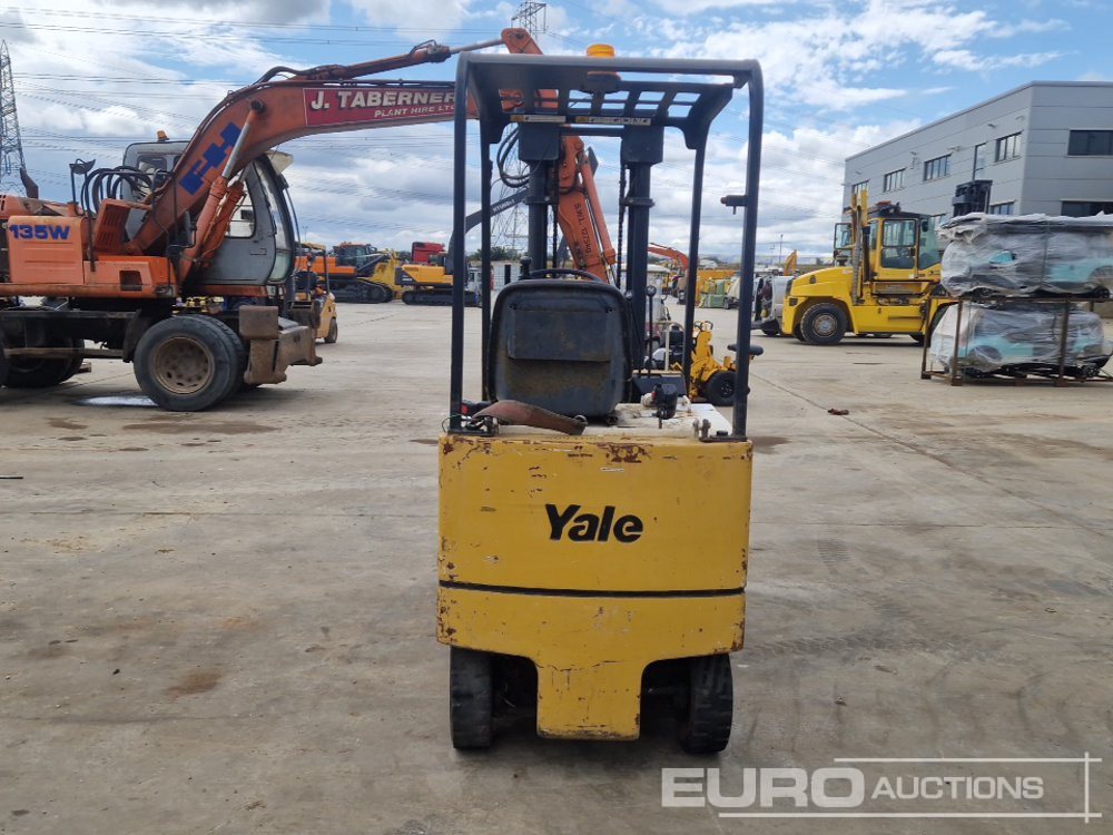 Yale ERC12DAEV2160 Electric Forklift, 2 Stage Mast, Forks (No Drive) - Electric forklift: picture 4 Yale ERC12DAEV2160 Electric Forklift, 2 Stage Mast, Forks (No Drive) - Electric forklift: picture 4