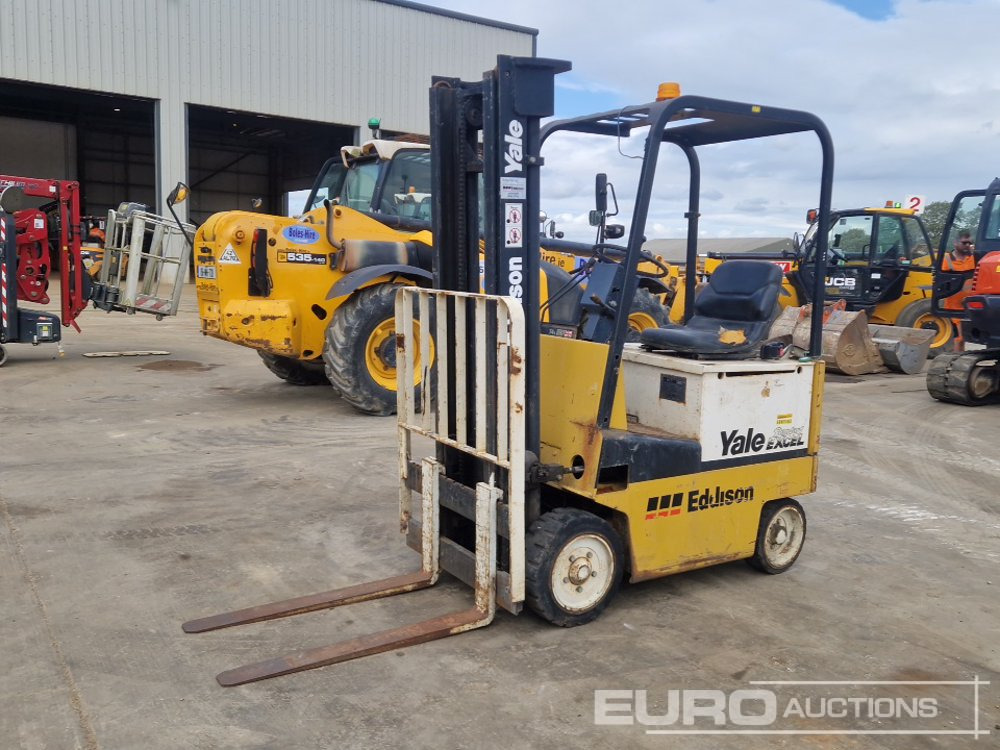 Yale ERC12DAEV2160 Electric Forklift, 2 Stage Mast, Forks (No Drive) - Electric forklift: picture 1 Yale ERC12DAEV2160 Electric Forklift, 2 Stage Mast, Forks (No Drive) - Electric forklift: picture 1