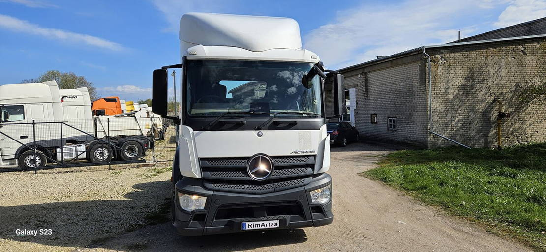 Tractor unit Mercedes-Benz Actros 2540: picture 6
