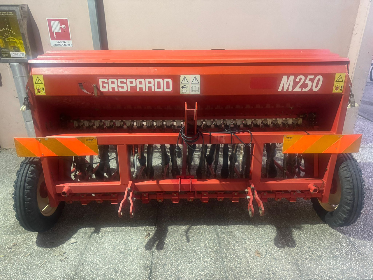 Seminatrice usata Gaspardo M250 - Seed drill: picture 1 Seminatrice usata Gaspardo M250 - Seed drill: picture 1