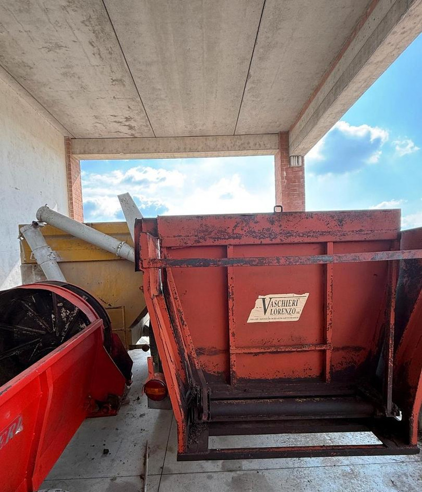 Spandiletame usato Vaschieri - Manure spreader: picture 3 Spandiletame usato Vaschieri - Manure spreader: picture 3
