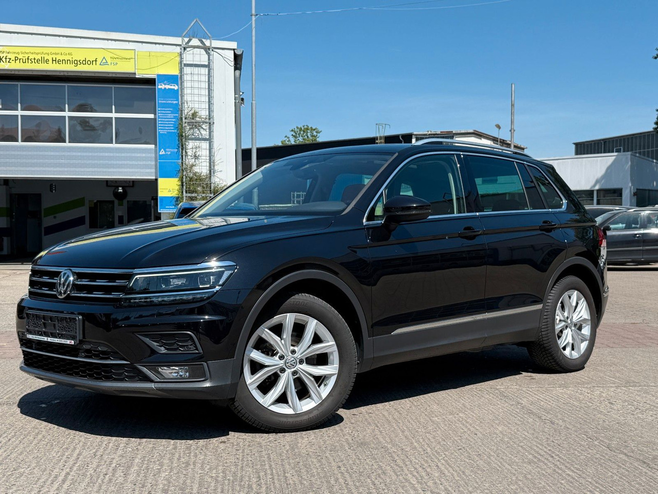 Volkswagen Tiguan Highline/Vi.Cockpit/Dynaudio/Individual - SUV: picture 2 Volkswagen Tiguan Highline/Vi.Cockpit/Dynaudio/Individual - SUV: picture 2