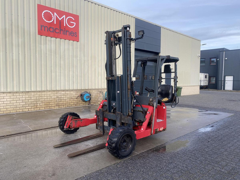 Moffett M4 25.3 / Kooiaap - Truck mounted forklift: picture 2 Moffett M4 25.3 / Kooiaap - Truck mounted forklift: picture 2