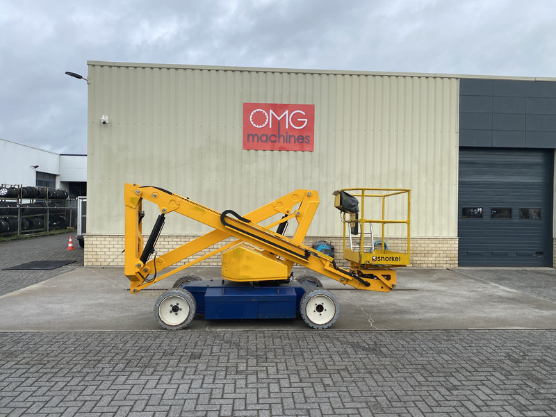 Snorkel A38E, Hoogwerker 13,5 meter - Aerial platform: picture 1 Snorkel A38E, Hoogwerker 13,5 meter - Aerial platform: picture 1