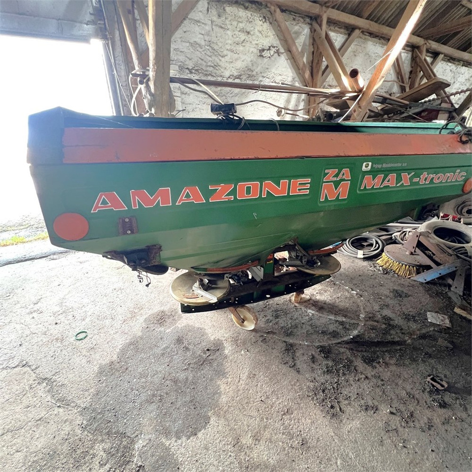 Fertilizing equipment Amazone ZA-M Max: picture 7
