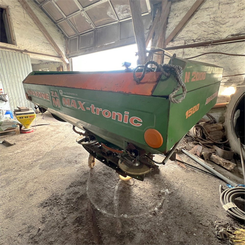 Fertilizing equipment Amazone ZA-M Max: picture 8