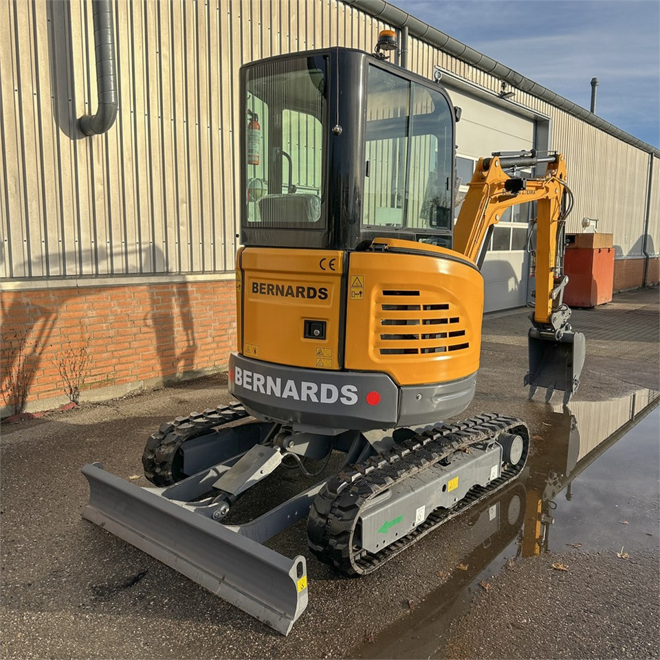 Mini excavator Bernards 2.7EXKA: picture 7