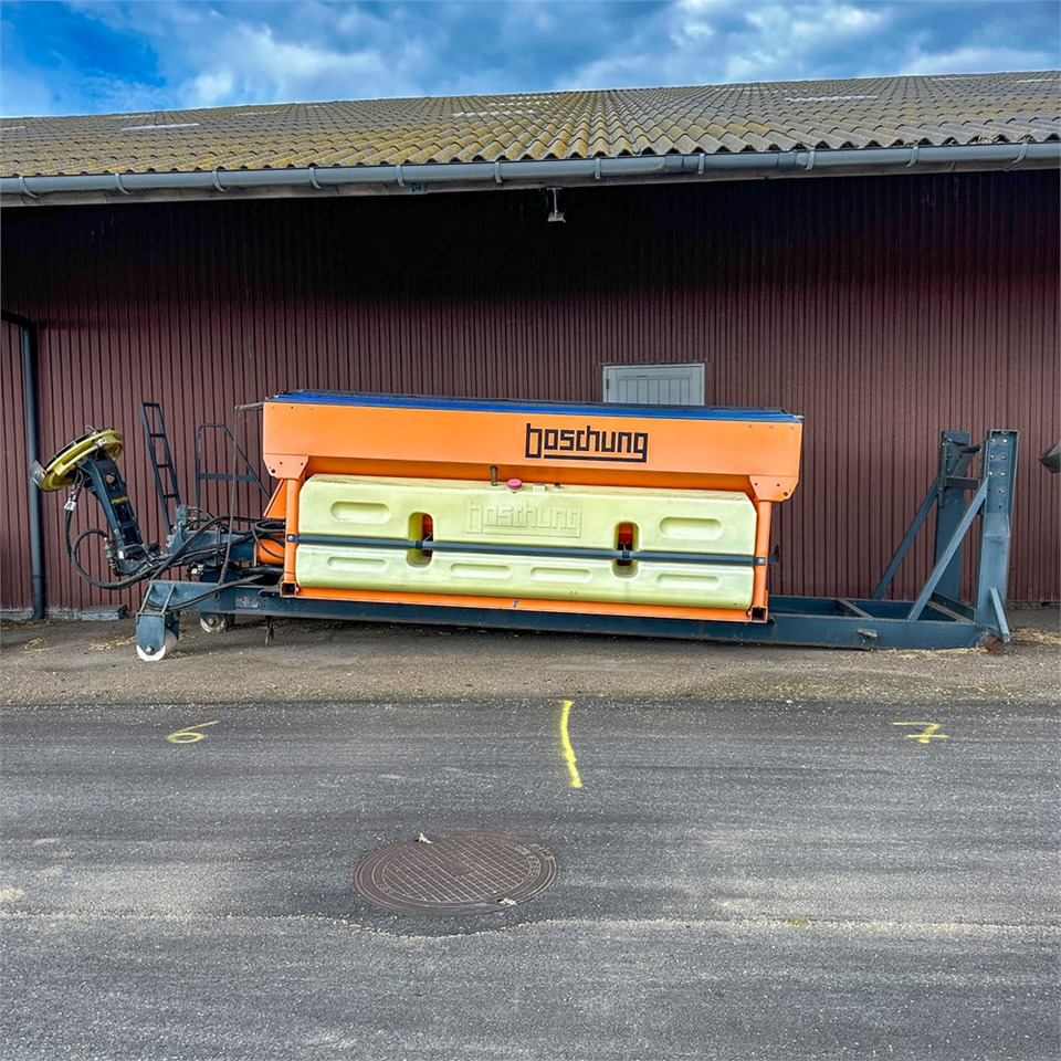 Boschung Spreder IMSSN - Sand/ Salt spreader: picture 4 Boschung Spreder IMSSN - Sand/ Salt spreader: picture 4