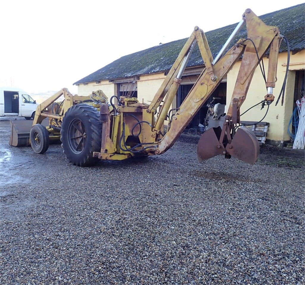 Dinkum 60 - Backhoe loader: picture 2 Dinkum 60 - Backhoe loader: picture 2