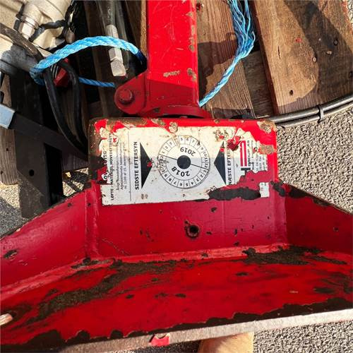 HMF Handy 52 TM - Dropside/ Flatbed truck: picture 4 HMF Handy 52 TM - Dropside/ Flatbed truck: picture 4