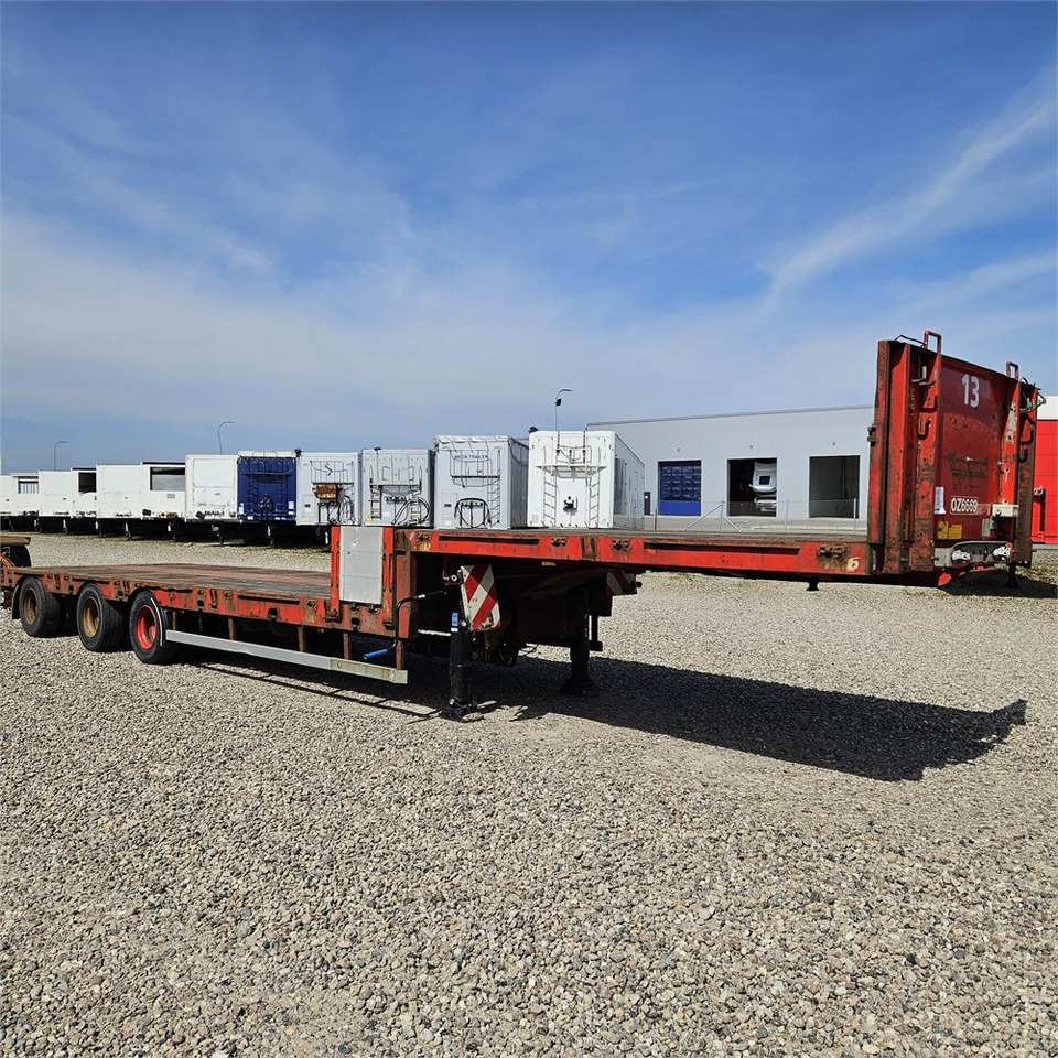 HRD Flatbed - Dropside/ Flatbed semi-trailer: picture 4 HRD Flatbed - Dropside/ Flatbed semi-trailer: picture 4