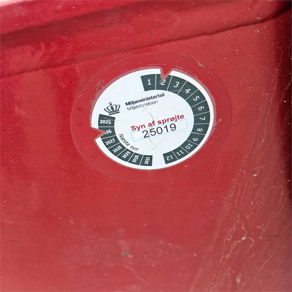 Sprayer Hardi CM 11: picture 46 Sprayer Hardi CM 11: picture 46