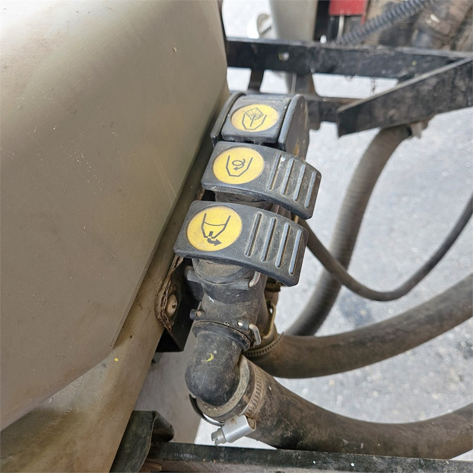 Sprayer Hardi CM 11: picture 20 Sprayer Hardi CM 11: picture 20