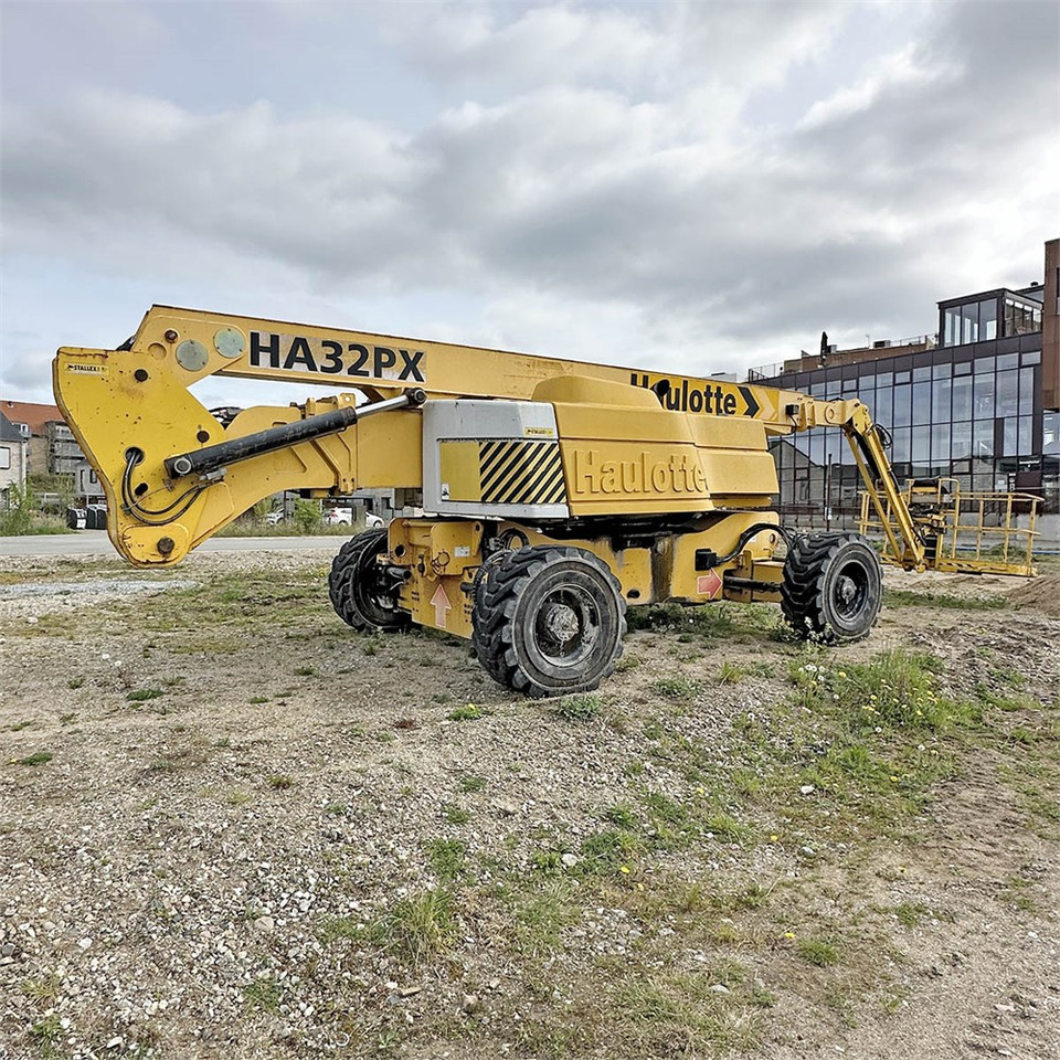 Haulotte HA32PX - Articulated boom: picture 5 Haulotte HA32PX - Articulated boom: picture 5