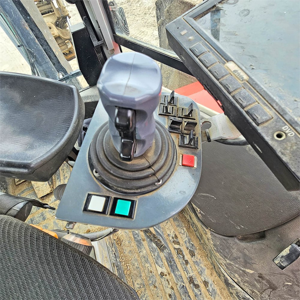 Backhoe loader Huddig 1260 B: picture 11