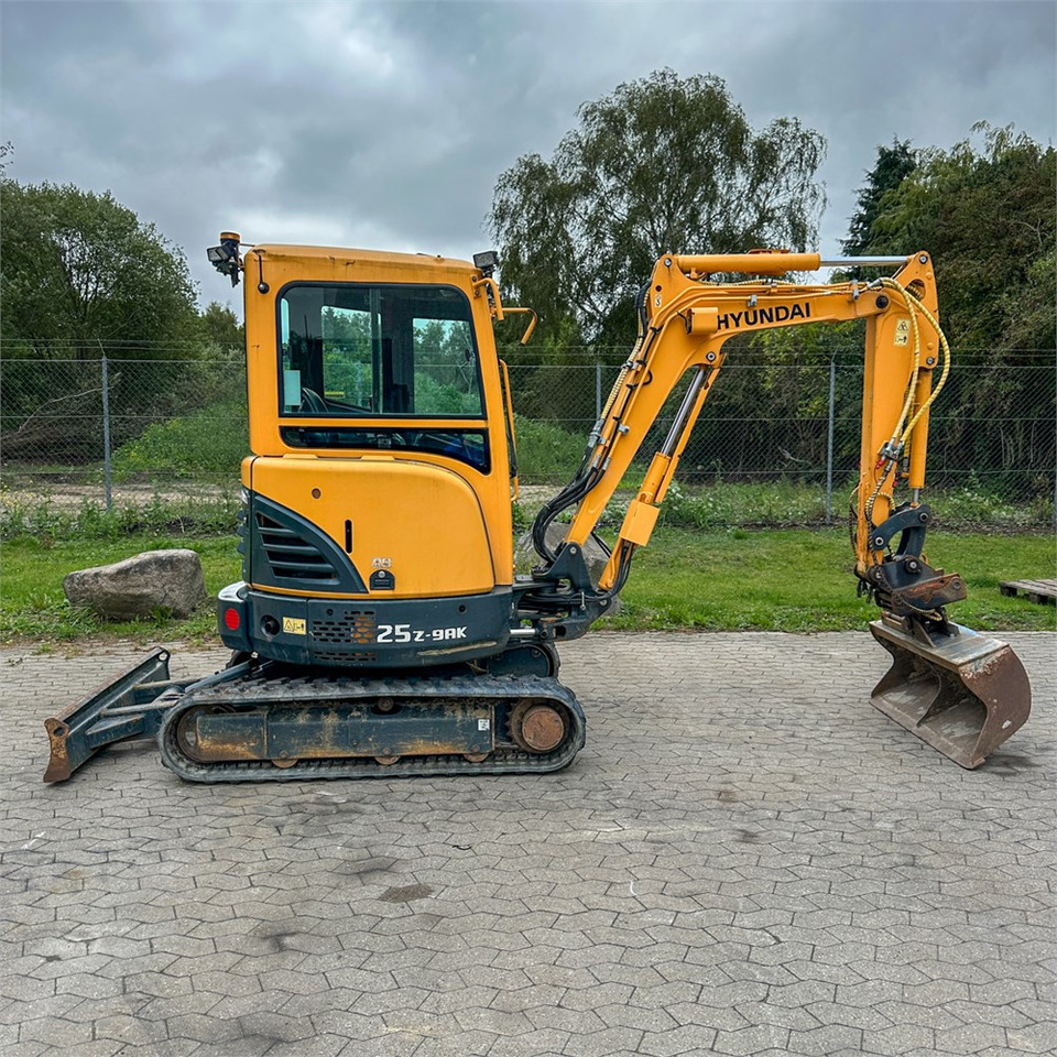 Hyundai Robex 25Z-9AK - Mini excavator: picture 5 Hyundai Robex 25Z-9AK - Mini excavator: picture 5