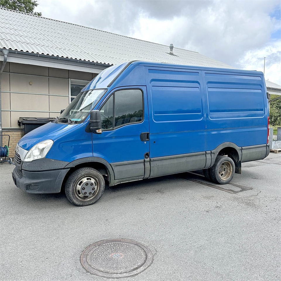 Iveco 35C15 - Panel van: picture 3 Iveco 35C15 - Panel van: picture 3