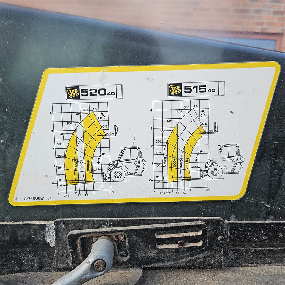 Telescopic handler JCB 520-40: picture 23