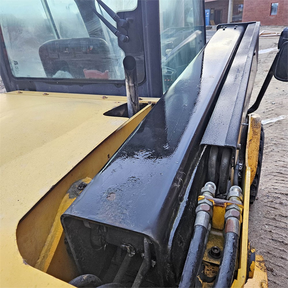 Telescopic handler JCB 520-40: picture 34