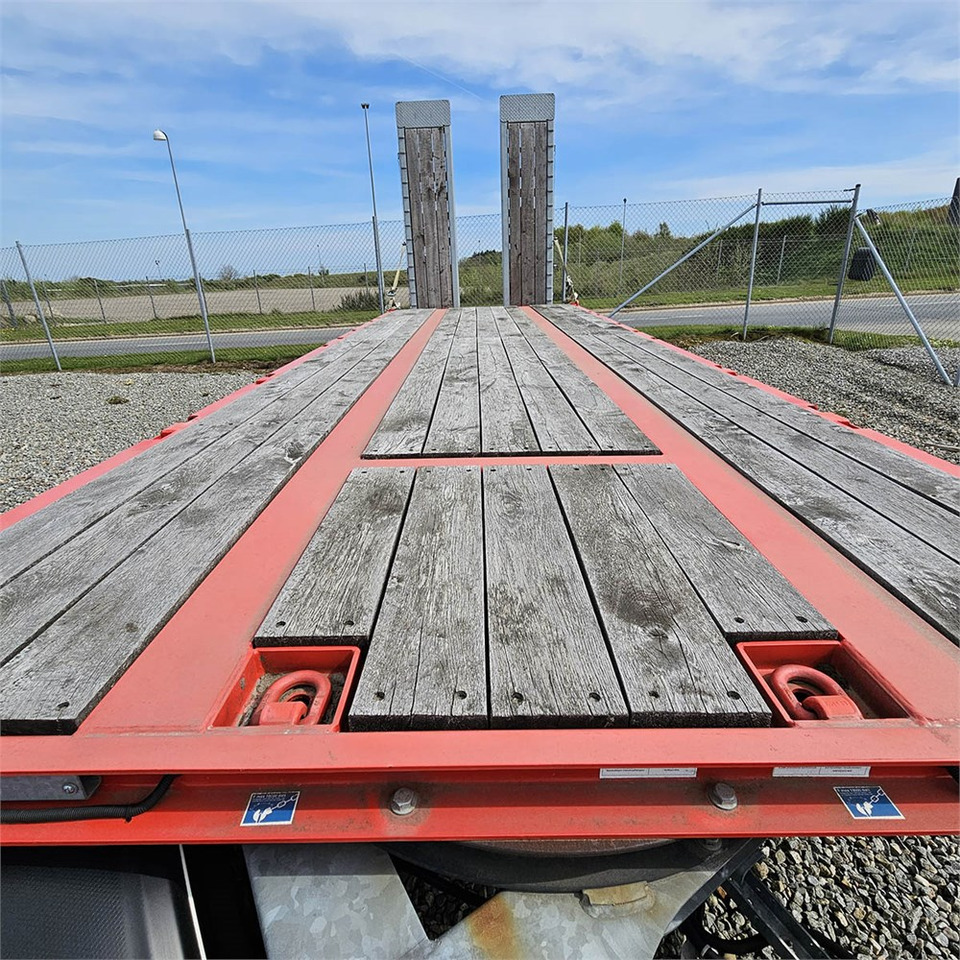 Kässbohrer TAN P 1+2 - Low loader trailer: picture 3 Kässbohrer TAN P 1+2 - Low loader trailer: picture 3