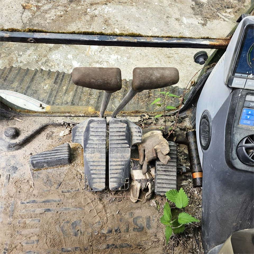 Crawler excavator Komatsu PC240LC-8: picture 10 Crawler excavator Komatsu PC240LC-8: picture 10