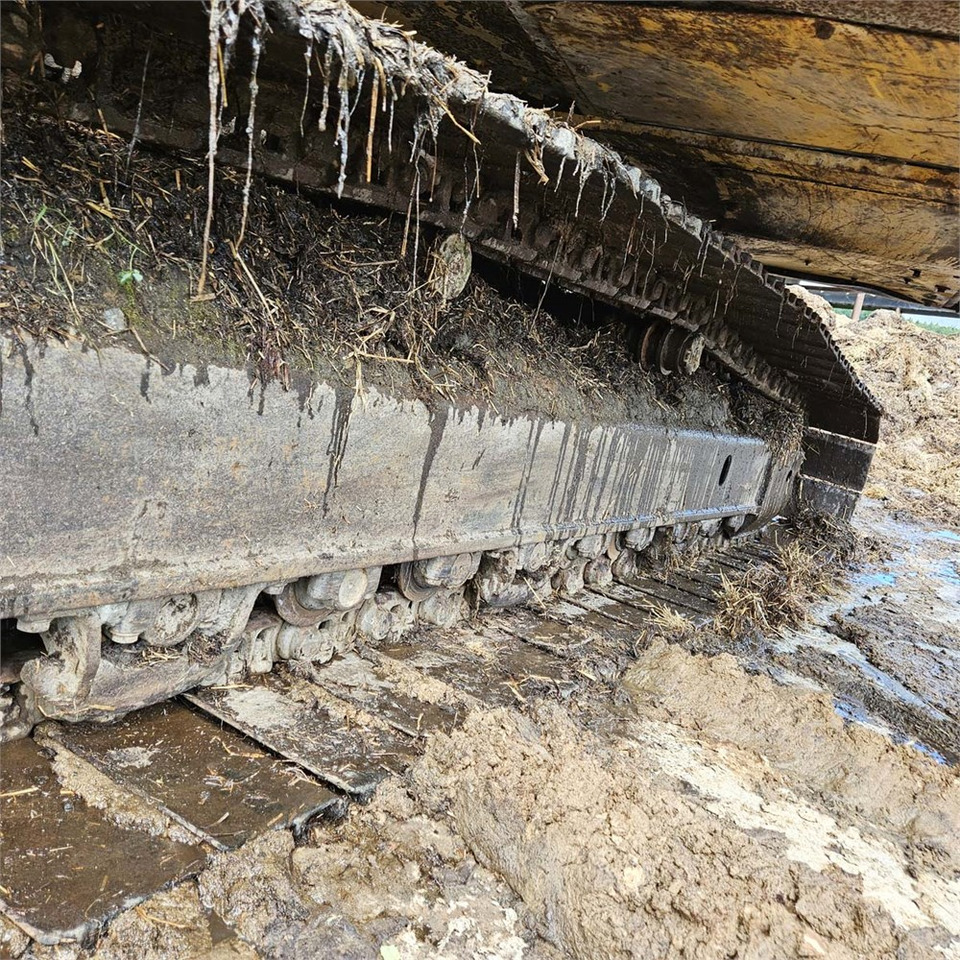 Crawler excavator Komatsu PC240LC-8: picture 32 Crawler excavator Komatsu PC240LC-8: picture 32