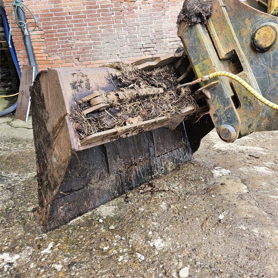 Crawler excavator Komatsu PC240LC-8: picture 16 Crawler excavator Komatsu PC240LC-8: picture 16