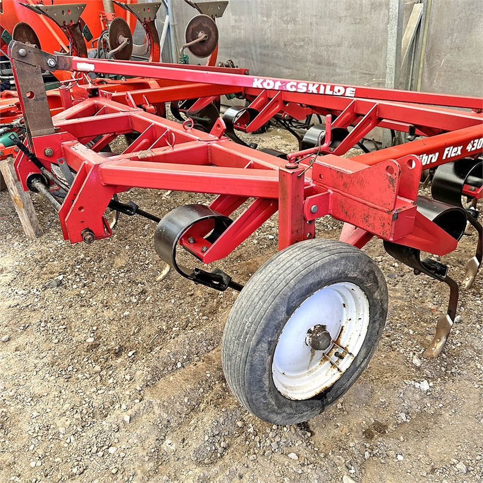 Cultivator Kongskilde Vibroflex 4300: picture 6