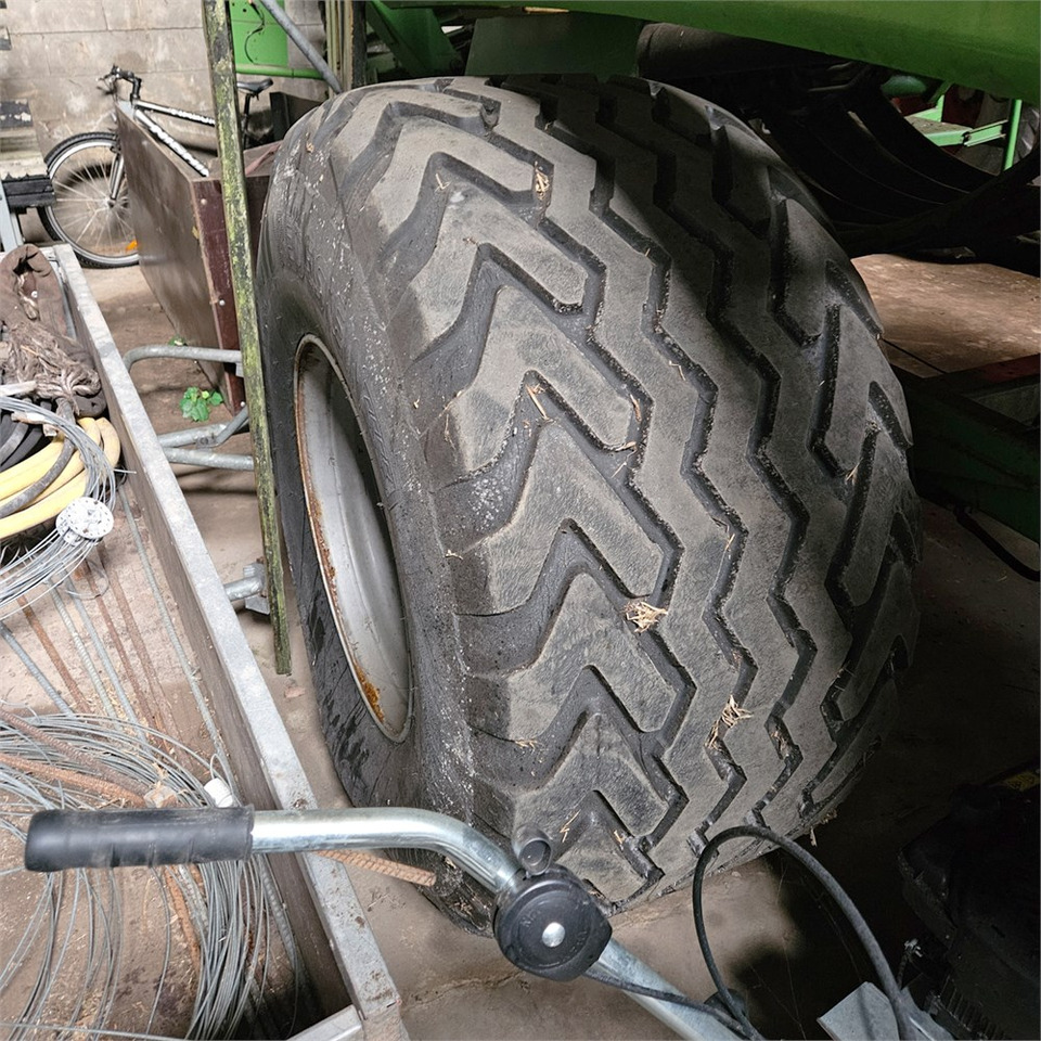 Hay and forage equipment Krone Big Pack 12130: picture 32