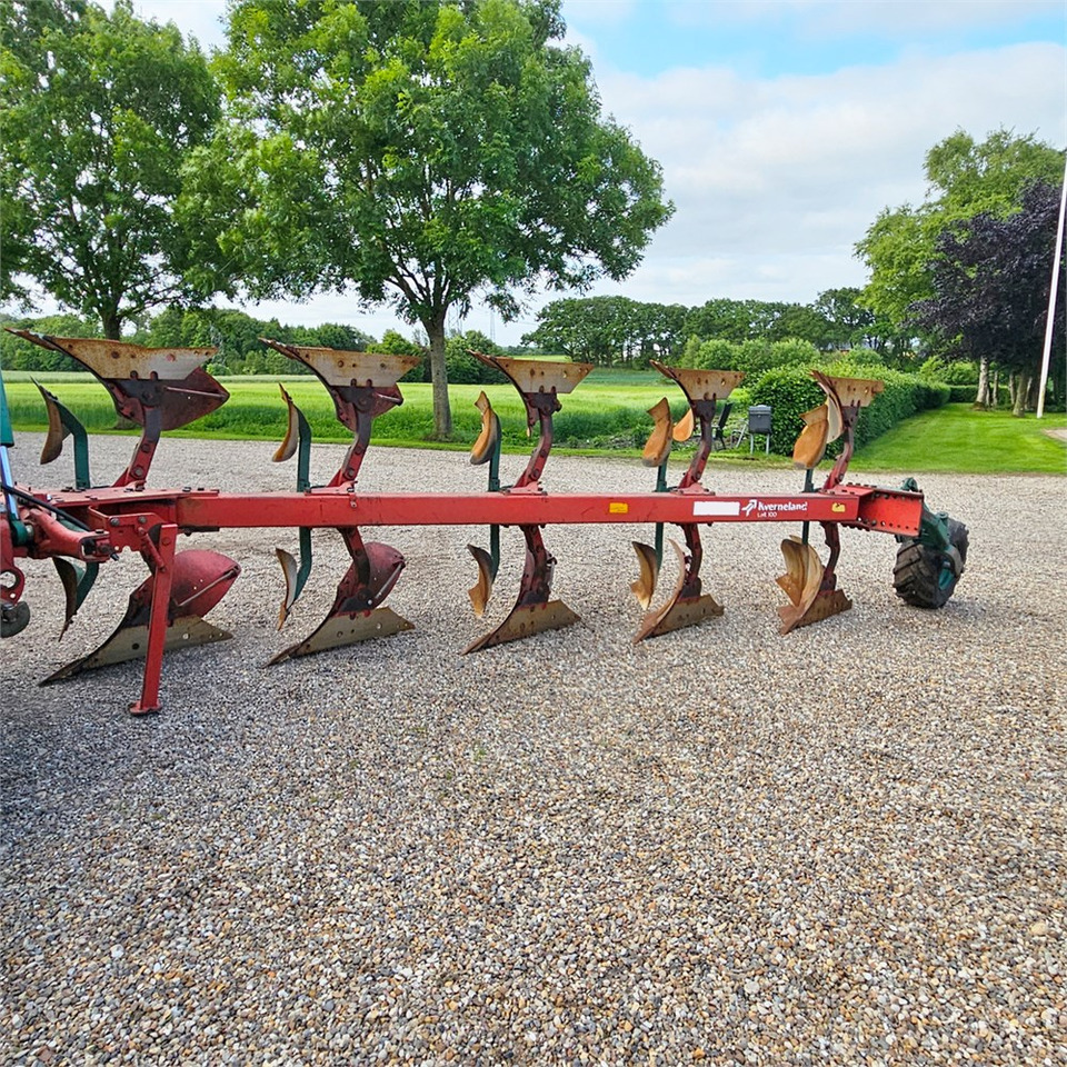 Kverneland LM 100 - Plow: picture 5 Kverneland LM 100 - Plow: picture 5