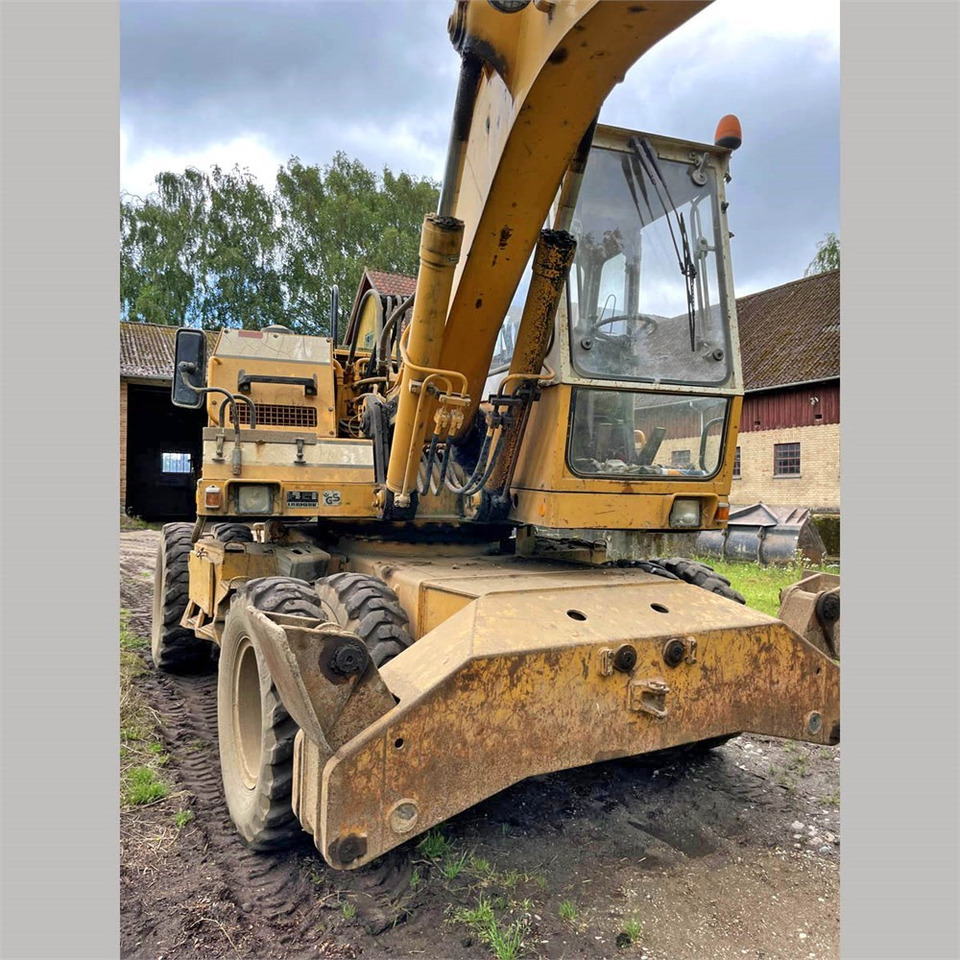 Leasing of Liebherr A 902 Liebherr A 902: picture 12